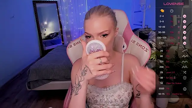AnyaTaylor_