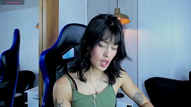 MeliStrawberry77 webcam