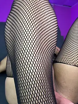 LunaaRosse webcam