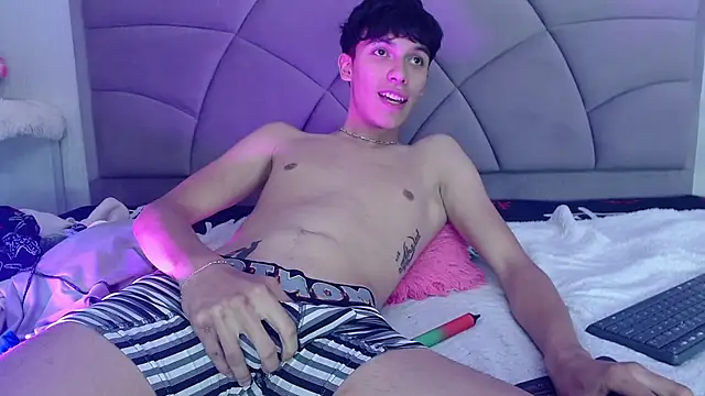 ethan_twink22 webcam
