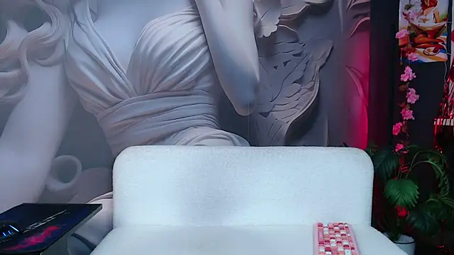 MommyMila84 webcam