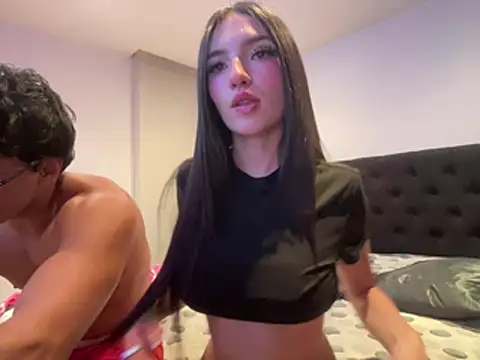 desireluxe - DesireLuxe's free webcam - UK Sex Cams
