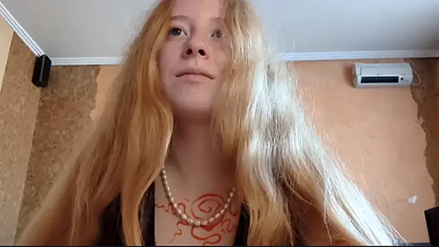 KateVibe_01 webcam