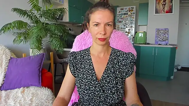 ChristinaGlory webcam