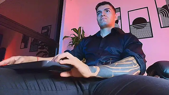 ALPHA_DOMINUS_ webcam