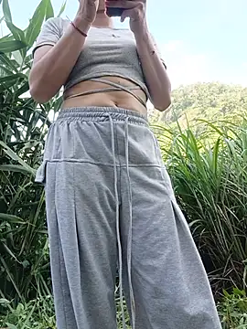 Linda-yiyi webcam