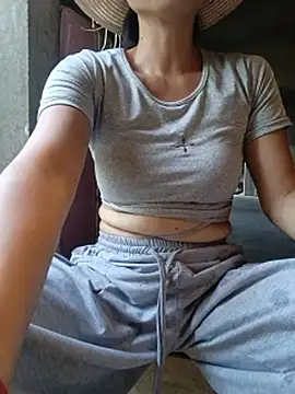 Linda-yiyi webcam