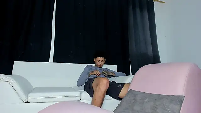 self_love46 webcam