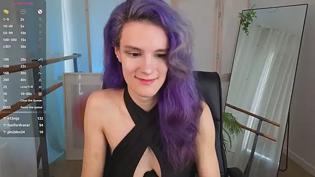 AuraLaunni webcam