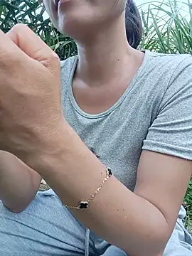 Linda-yiyi webcam