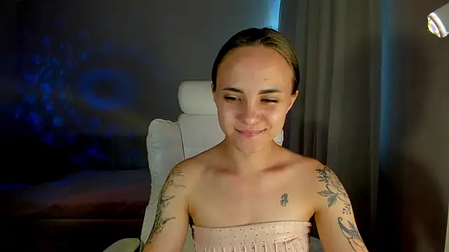 Black_Dollarss webcam