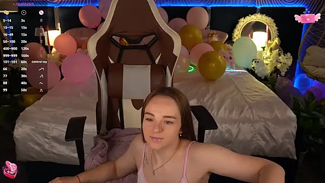 FoxyShy webcam