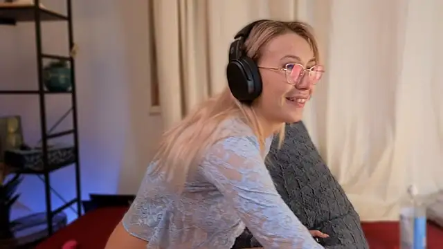 KrisztyAna webcam