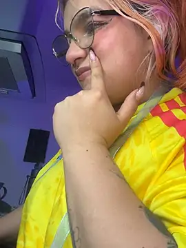Sophia_Weest99 webcam