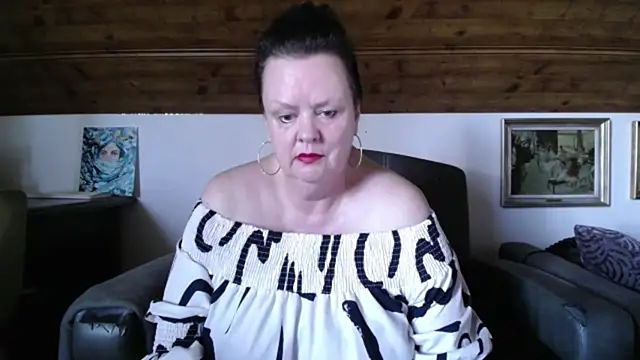 TiffanyMature webcam