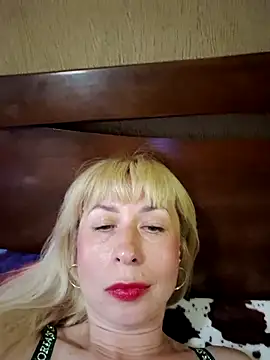 SelinaLovqx webcam