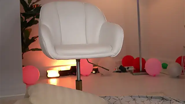SvveetLuna webcam