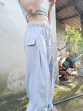 Linda-yiyi webcam