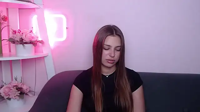 MilanaAngelAs webcam