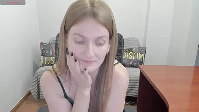 Alisha_Skyes webcam