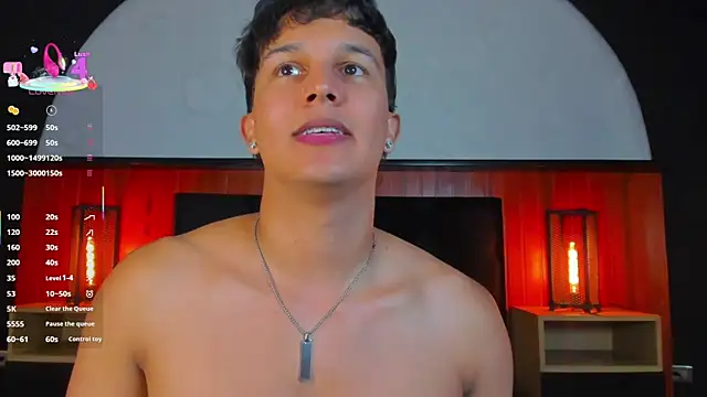 Leo_Savage_ webcam