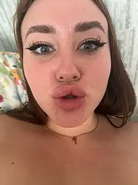 KiraSunshine webcam