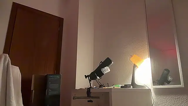 HoleBreeder webcam