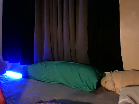 sweetinnocent69xxx webcam