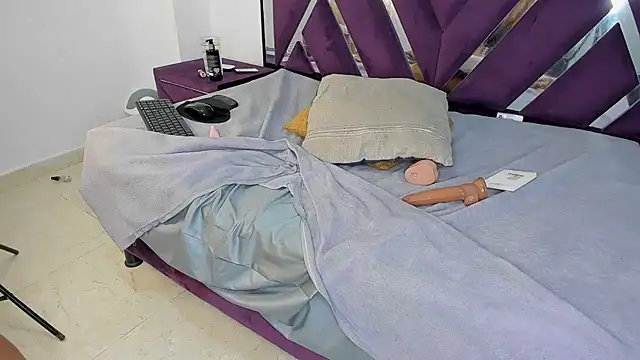 kiaraht webcam