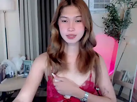 urdreamgirl_mika27 webcam
