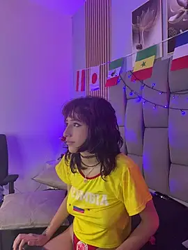 Mika_love_milo webcam