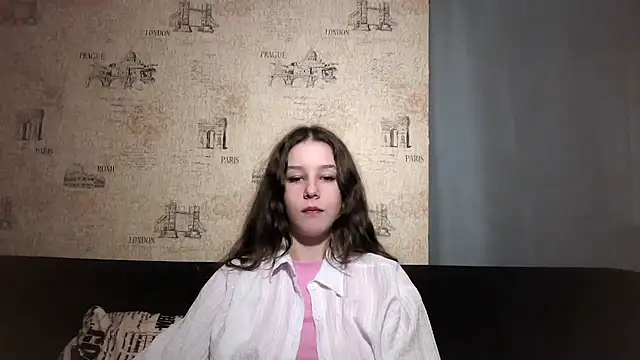 ElinoreHuxman webcam