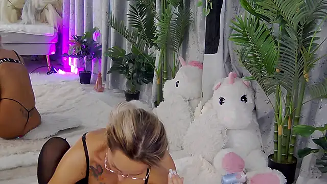 IsabelleEthan webcam