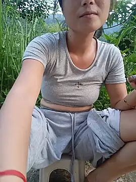 Linda-yiyi webcam