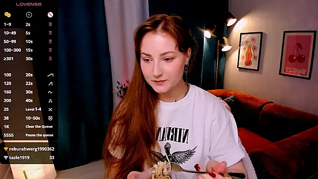 velvet_cherry_ webcam