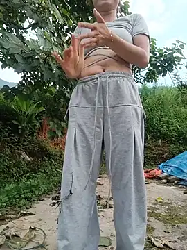 Linda-yiyi webcam