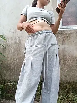Linda-yiyi webcam