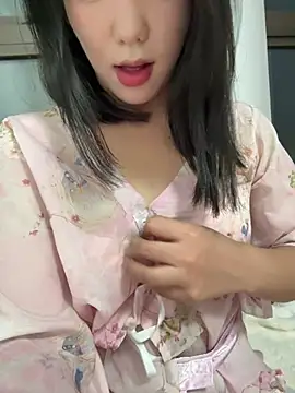 lucy2027 live sex cam