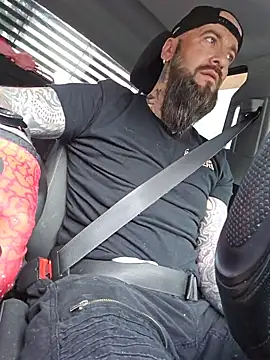 Beardedtattood live sex cam