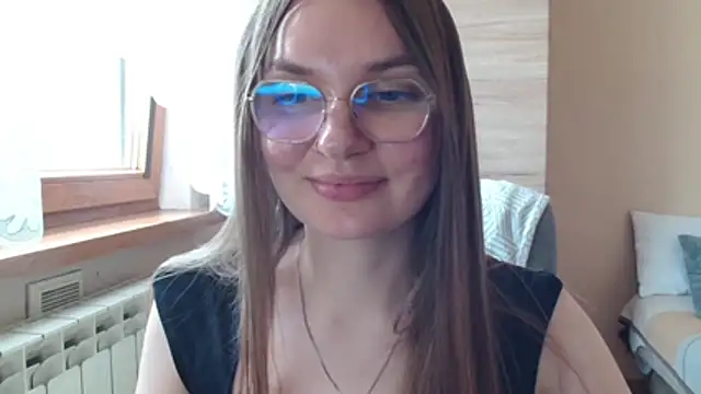 LooveELLYx webcam