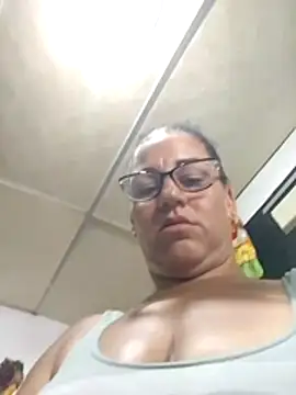 tugordita-hot (F milf) - Doble penetración
