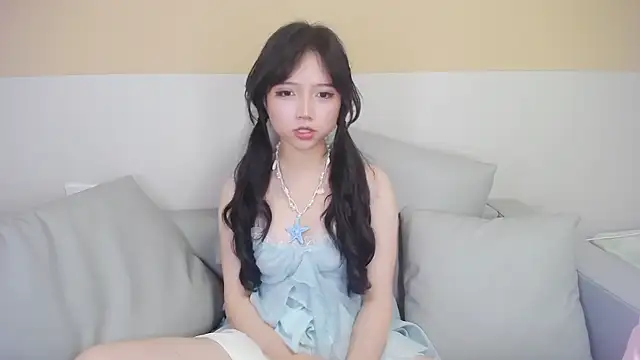 zhen_zhen webcam