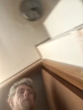 19JaSon83 webcam