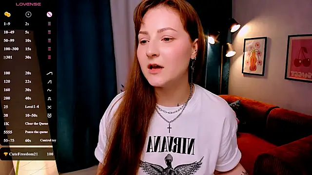 velvet_cherry_ webcam