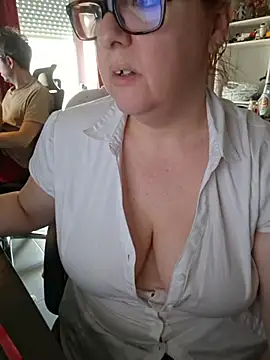 cplcokins34 - Cplcokins34's free webcam - UK Sex Cams