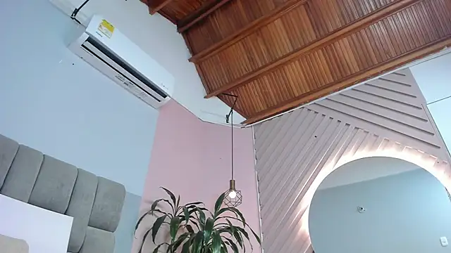 valery_rivers webcam