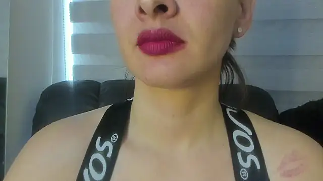 queen_fetish webcam