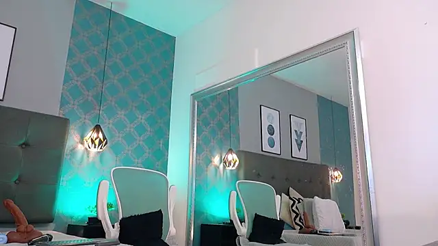 AmbarRoberts_ webcam