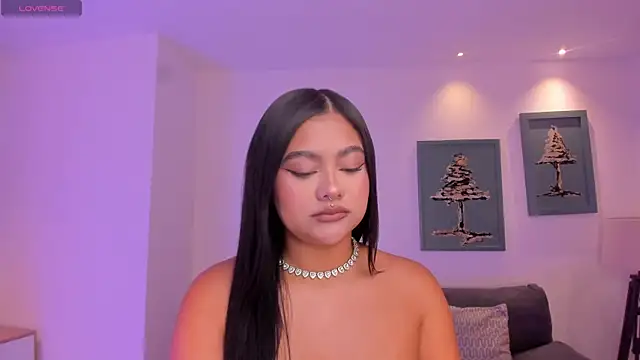 GabriellaLee webcam