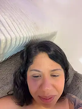 downsonMia webcam